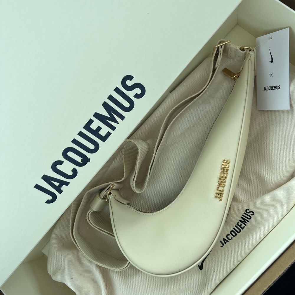 Jacquemus Nike Le Swoosh Bag